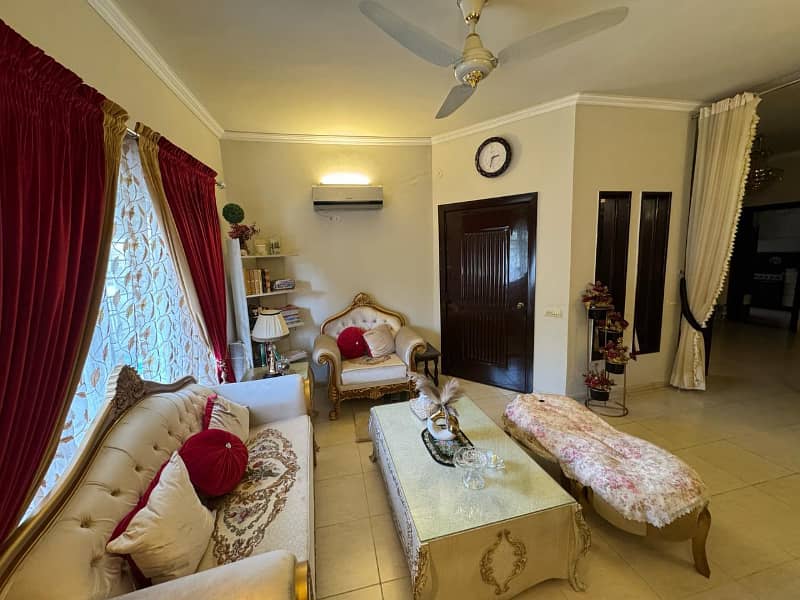 8 Marla Beautiful House Available For Sale In Saffari Villas Block Bahria Town Lahore 4