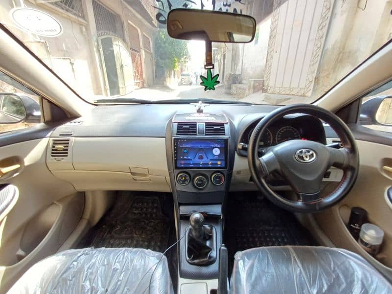 Toyota Corolla GLI 2013 13