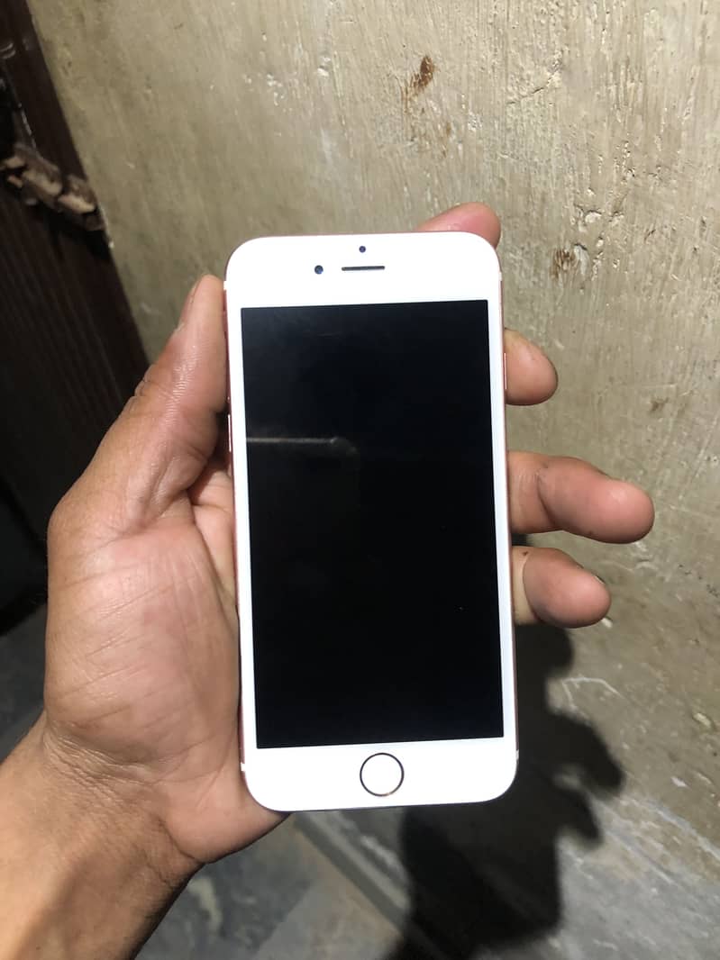 iPhone 6s pta approved Batry change ha 100 health 2