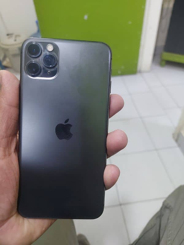 Iphone 11pro max icloud lock 2