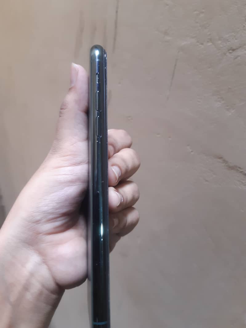 iPhone 11 Pro Max - Non PTA 3