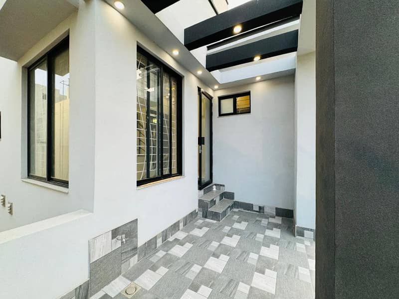 10 Marla Brand New Luxury House Is Available For Sale In Janiper Block Bahria Town Lahore 1