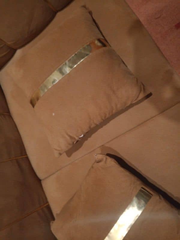 AOA full sofa set like brand new 1