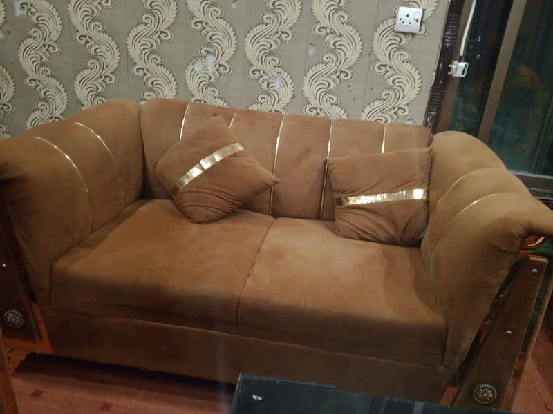 AOA full sofa set like brand new 5