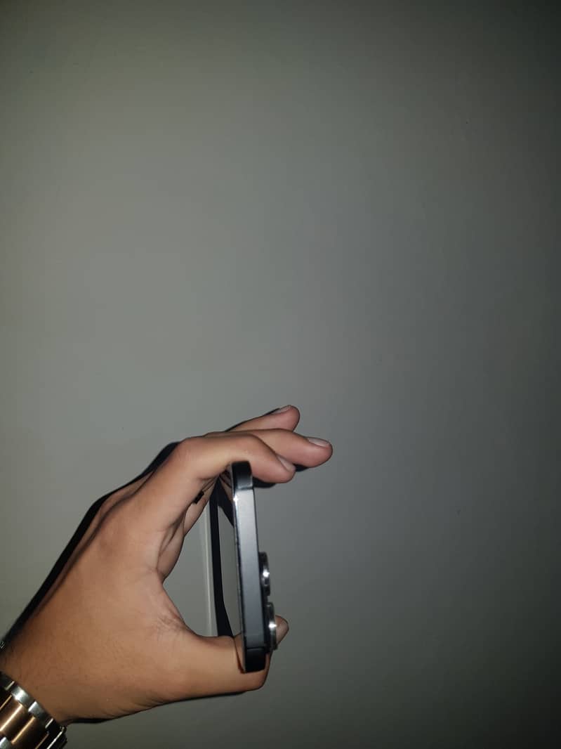 I phone 14 pro mex 128 gb 5