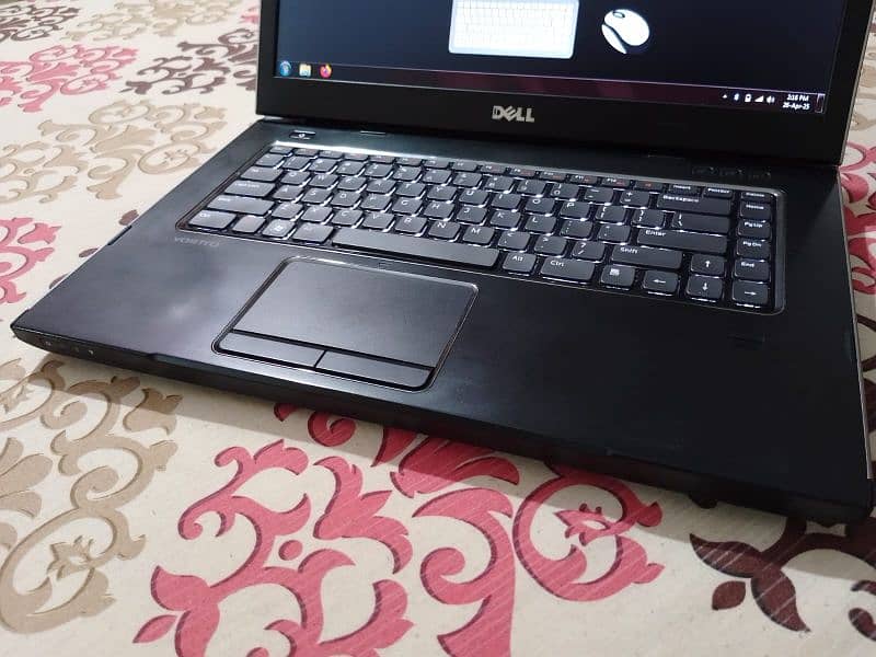 Dell Vostro 3550 2