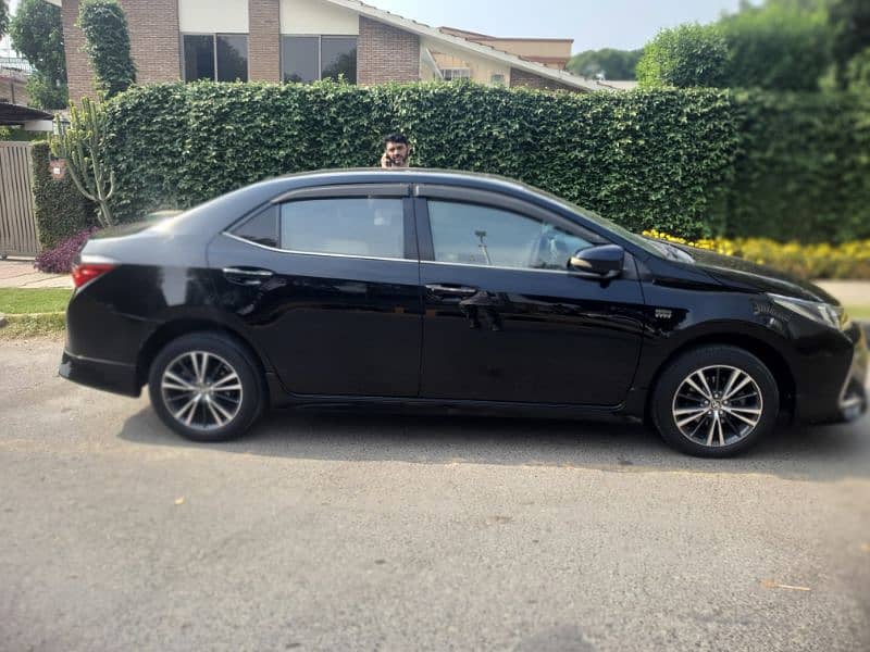 Toyota Altis Grande 2021 3
