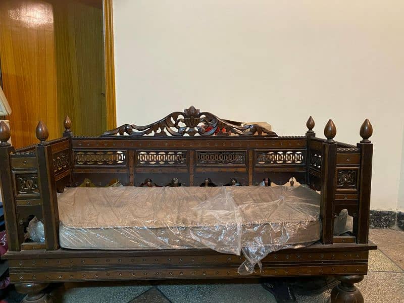 7 seater sofa set with handmade carving 0