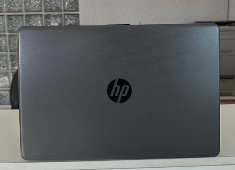 HP Notebook 255 G7 (2GB Card) 1