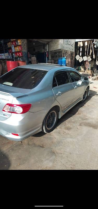 Toyota Corolla Altis 2010 3