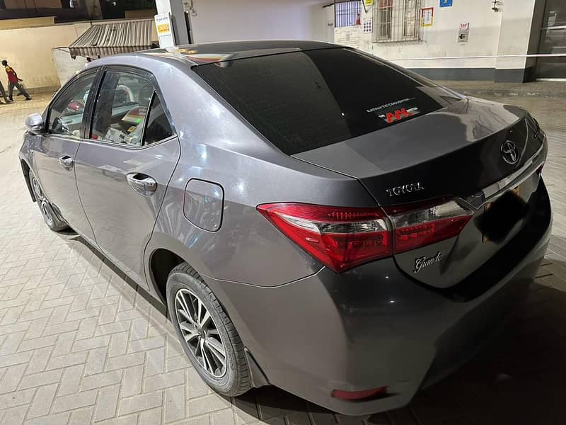 Corolla grande 1.8 2016 2
