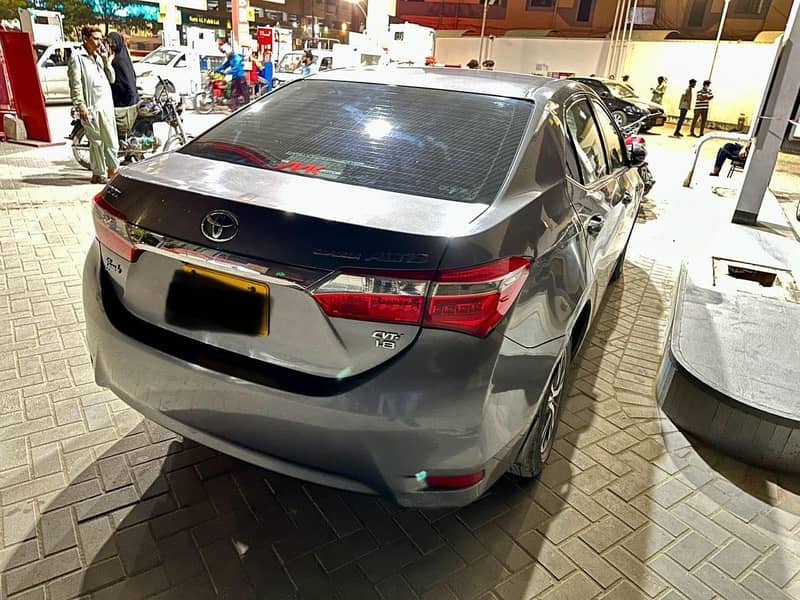 Corolla grande 1.8 2016 3