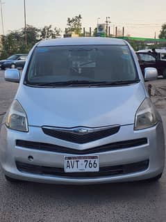 Toyota Ractis 2006