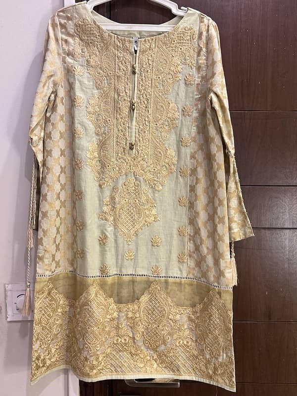 Preloved Clothes for Girls in Excellent Condition 6