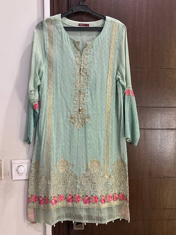 Preloved Clothes for Girls in Excellent Condition 11