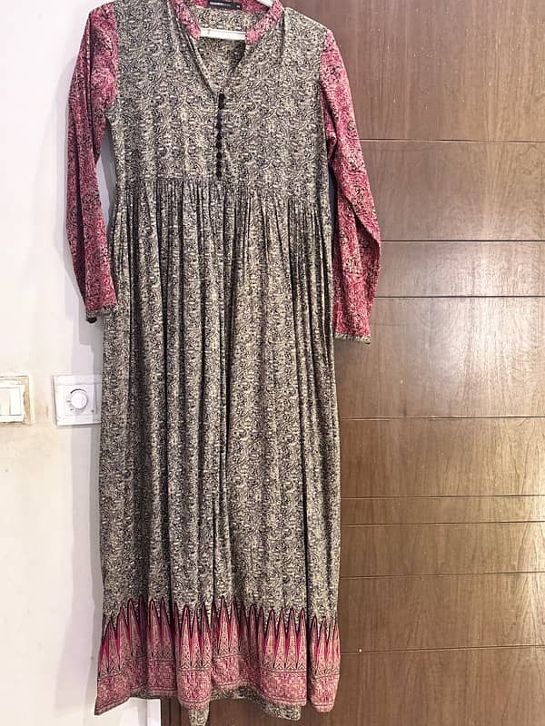 Preloved Clothes for Girls in Excellent Condition 16