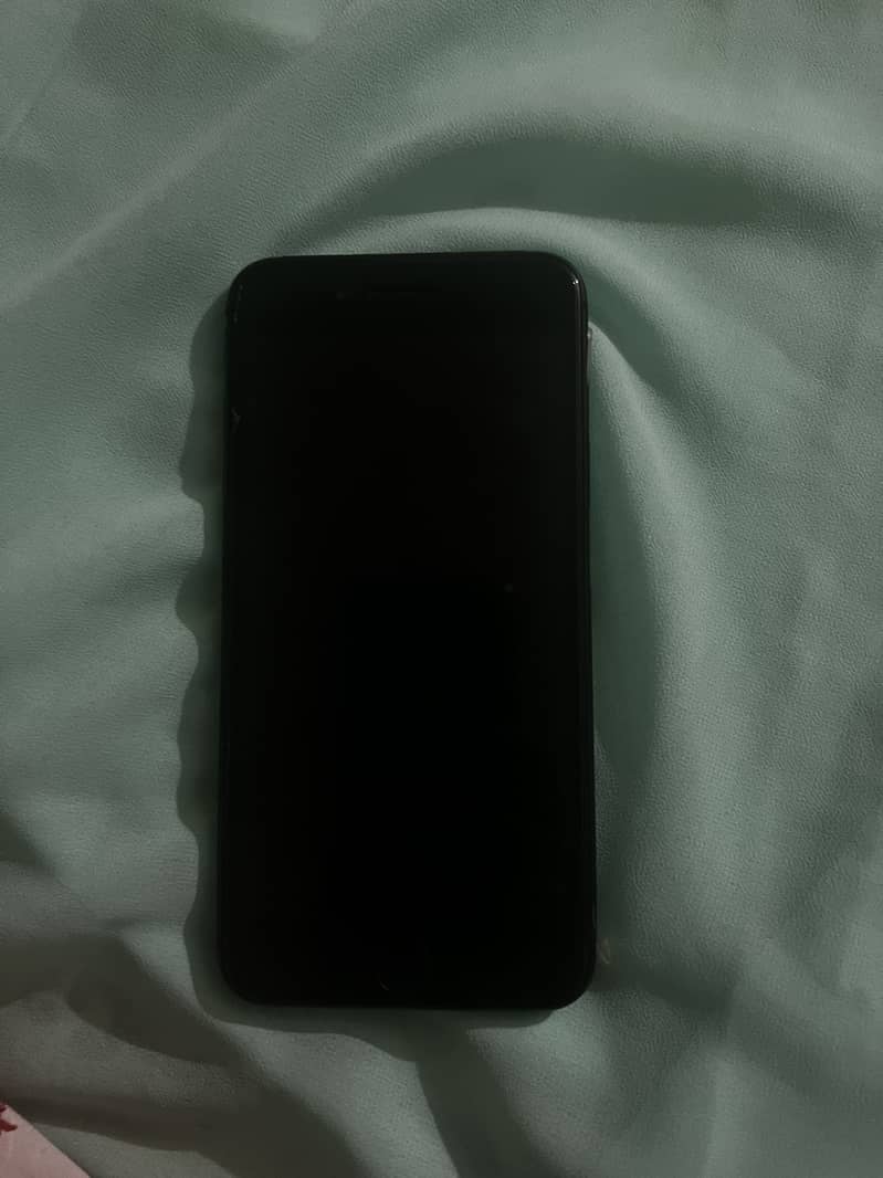iPhone 8 Plus 2