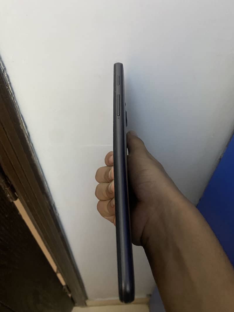 Samsung tab j6 screen damage change available 2