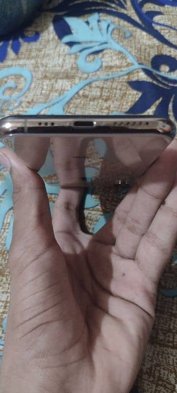 Iphone xs 3