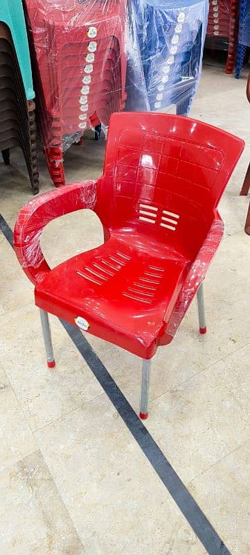relaxo plastic chairs 5