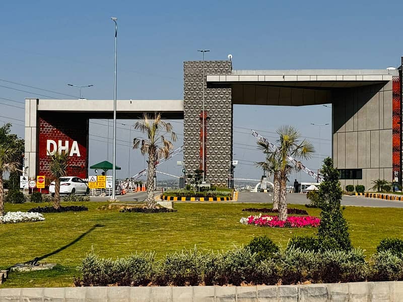 Ideal Location 8 Marla Commercial Plot Close To Mosque/Park Available For Sale Sector H DHA Phase 5 Islamabad 0
