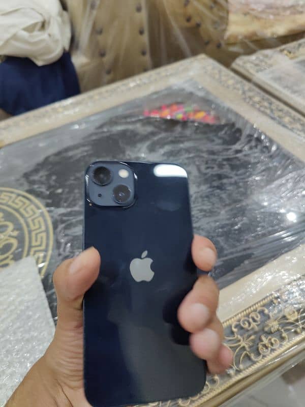 aoa I am seeling i phone 13 jv 100 health 3 o tuol report 100 4