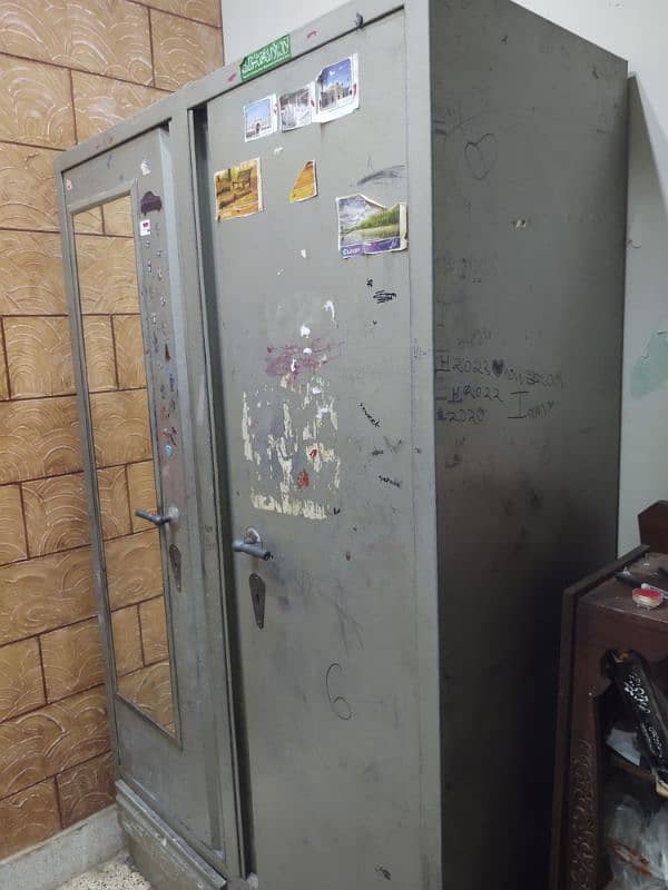 Iron Almirah for sell in good condition 2