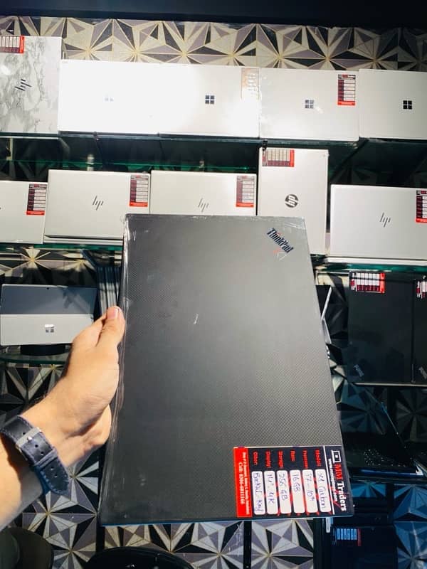Lenovo X1 Carbon i7-10th Gen | 4K | 16/256 | COD All over Pak 5