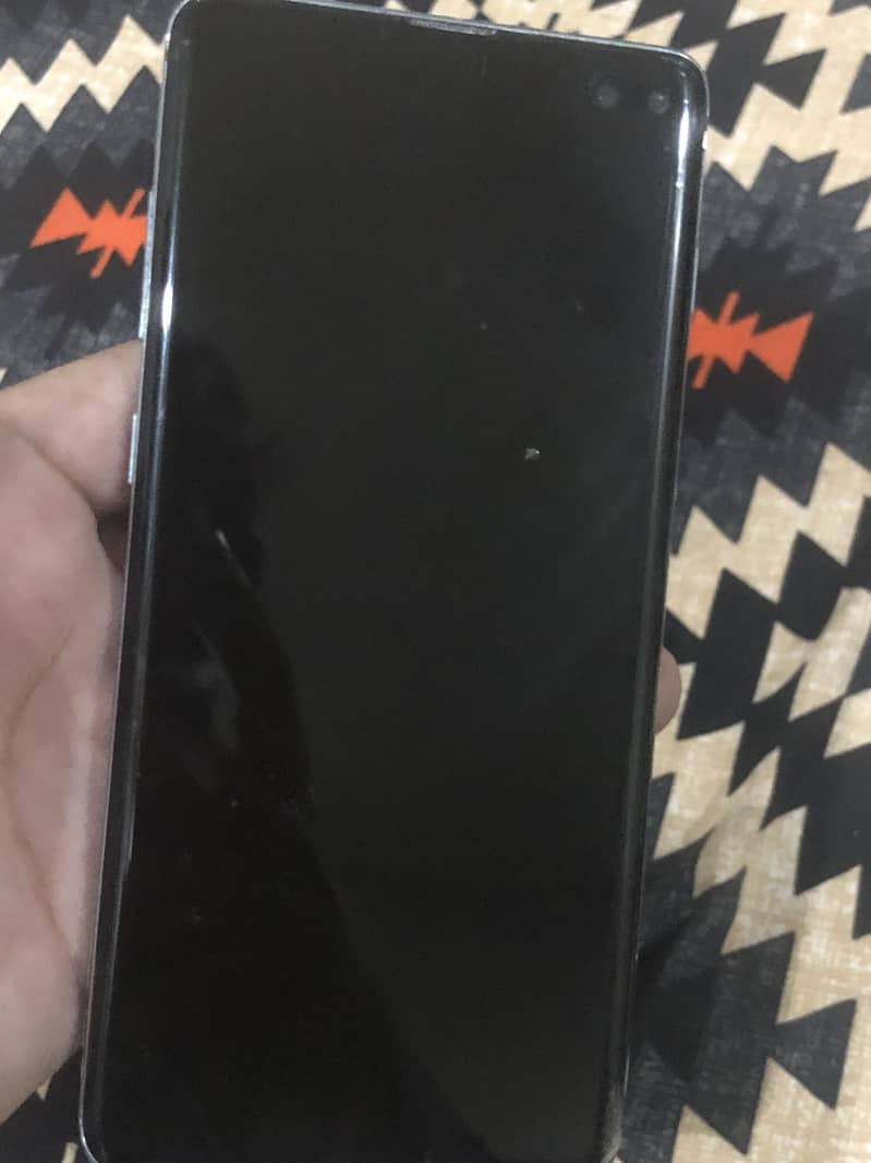 Sumsung s10 plus 3