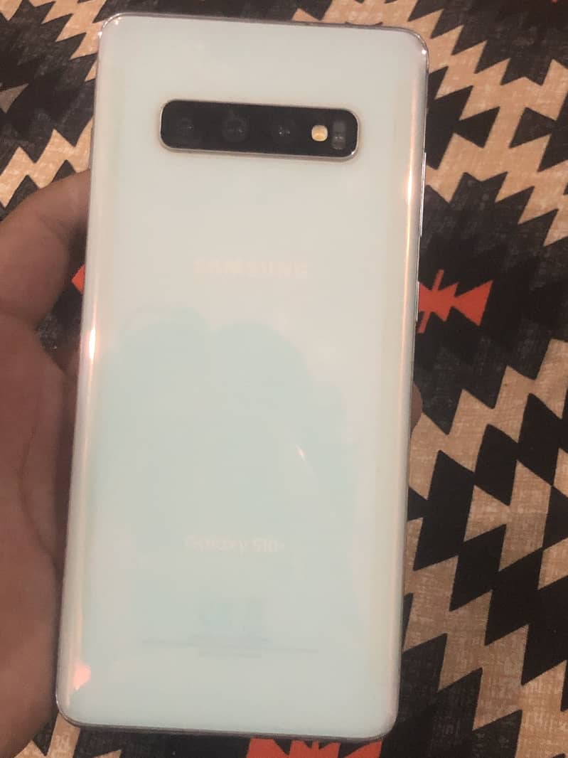Sumsung s10 plus 4