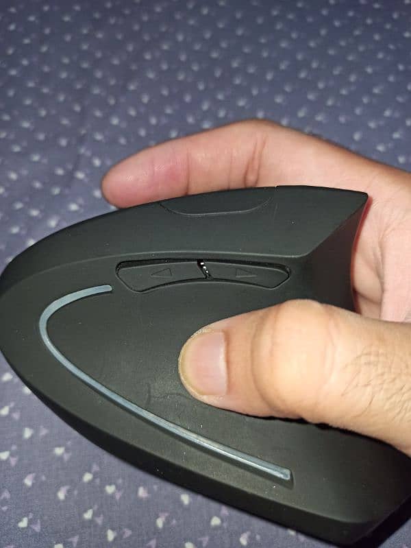 Wireless Unique location Bluetooth mouse 4