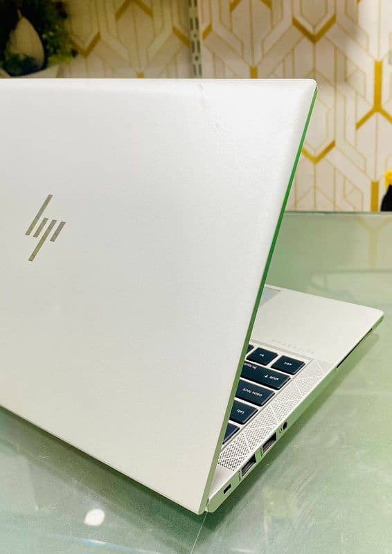 Laptop/Hp Elitebook 840 g7 I7-10th Gen  8GB RAM 256GB SSD 1