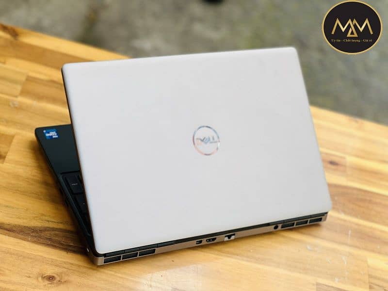 Dell Precision 7560 11th Gen i7 32gb 1TB Nvm 4gb Graphic 1