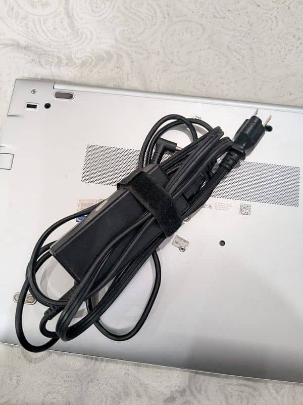 Hp Elitebook i5-8th U 850 G6 4