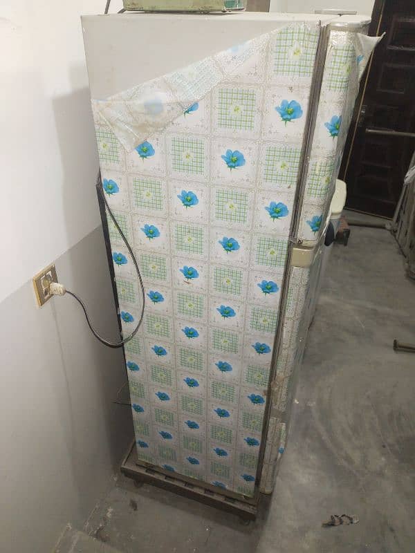 Dawlance fridge for sale 1