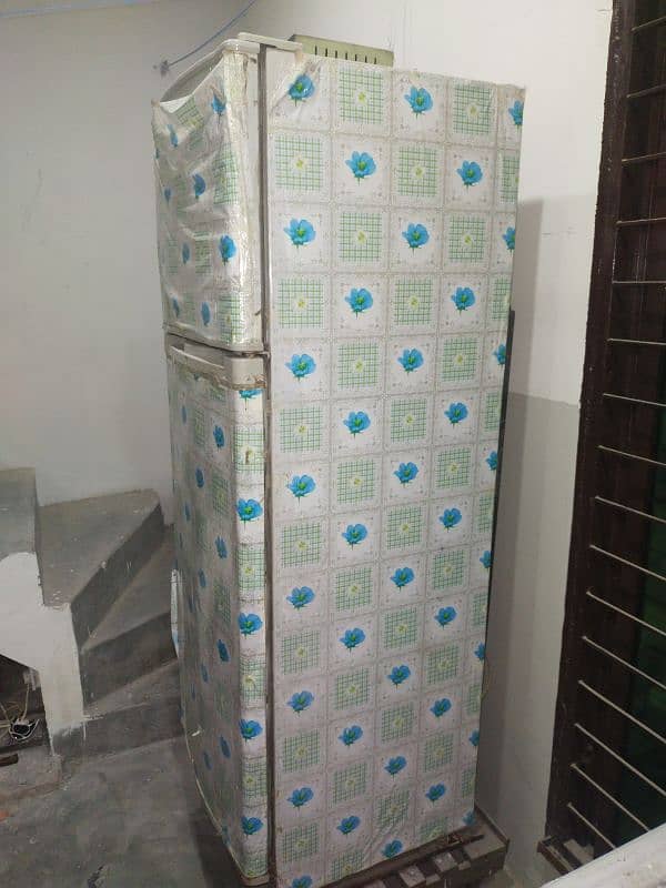 Dawlance fridge for sale 2