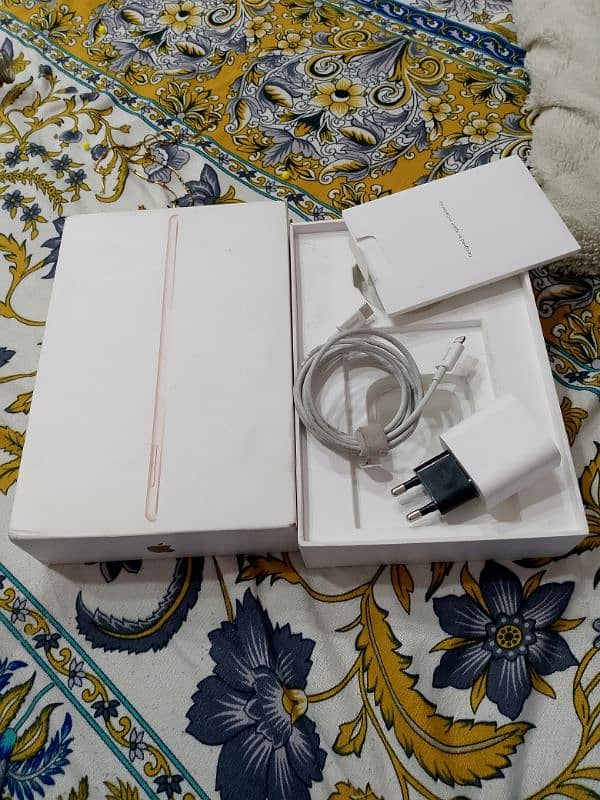 I pad mini 5 64 gb 10/9 12