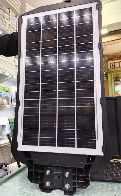 300 Watt & 500 Watt Solar Street Light  / Solar Pole Light 1