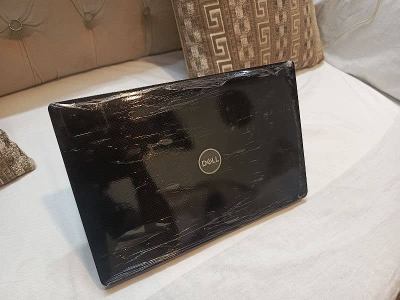 Dell Latitude 7320 8