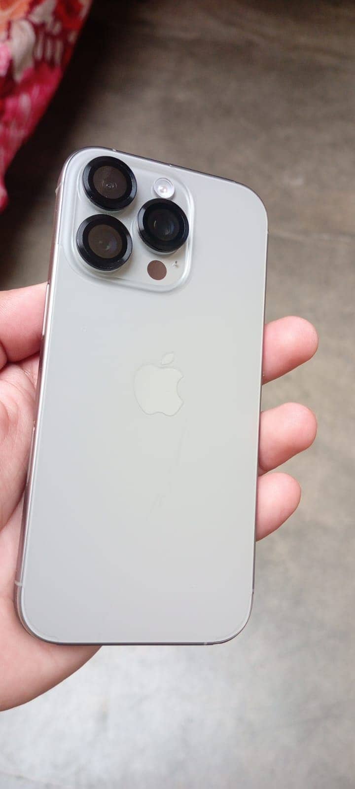 Iphone 16 pro jv 128 gb  natural titanium 0