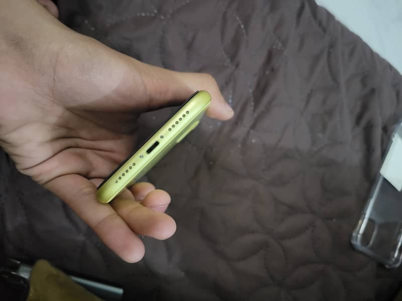Iphone 11 PTA Approved 4