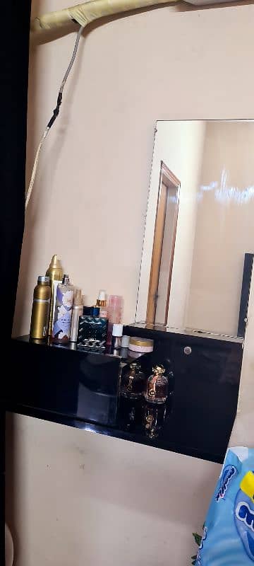 dressing table 1