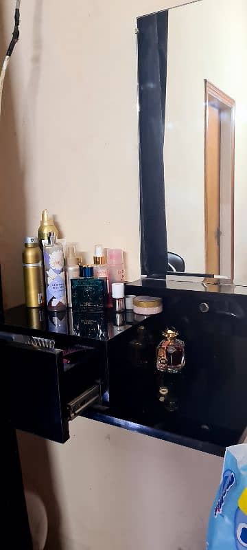 dressing table 2