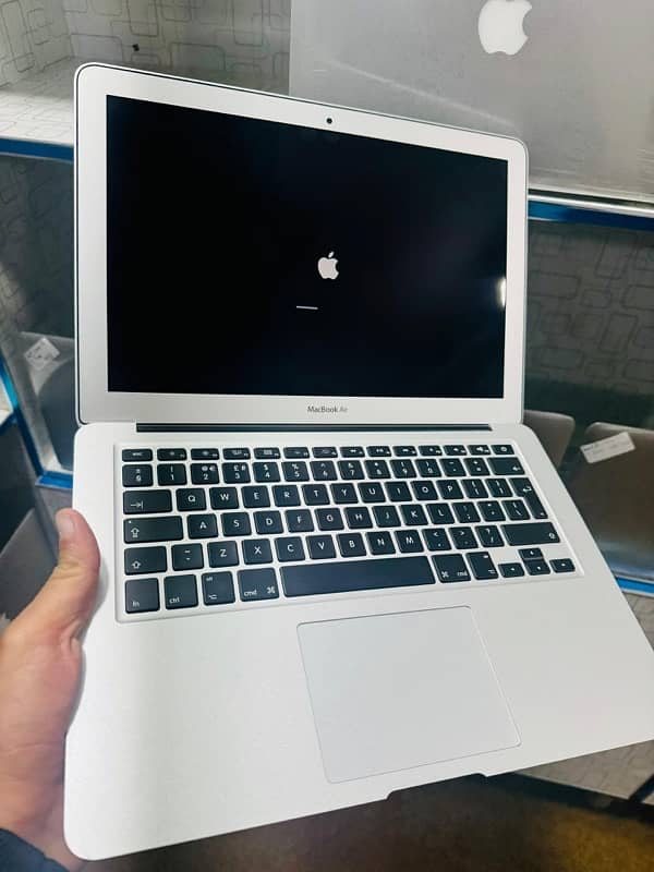 MacBook Air 2017 0
