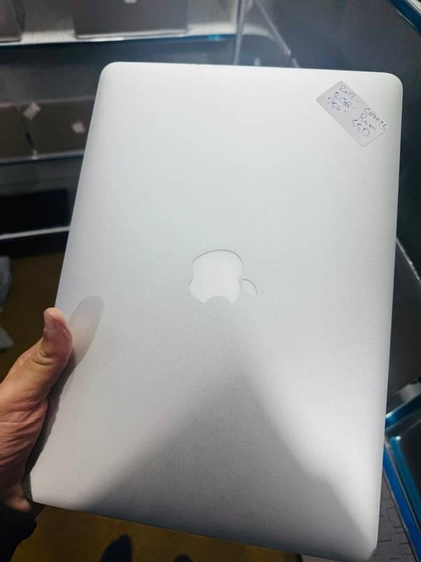 MacBook Air 2017 7