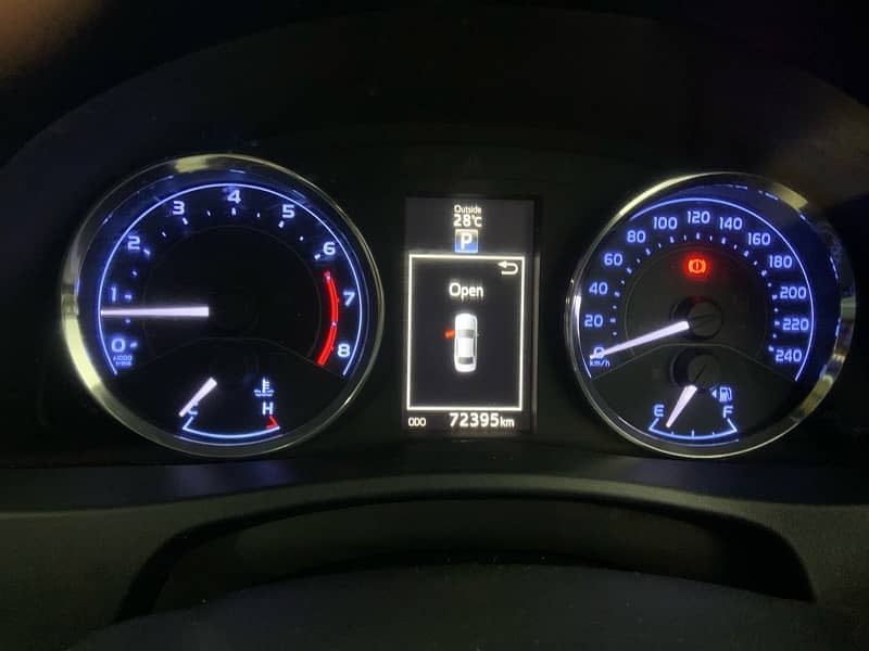 Toyota Corolla Altis 2018 6
