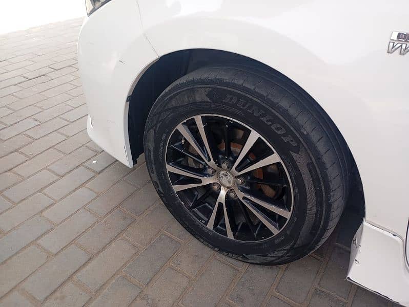 Toyota Altis Grande 2016 14