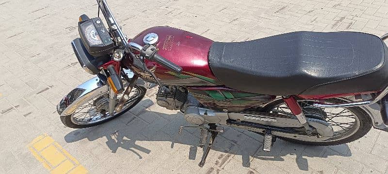 Honda CD 70 red colour 5