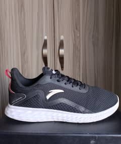 Pre-Loved Branded Original Sports Shoes • Excellent Condition