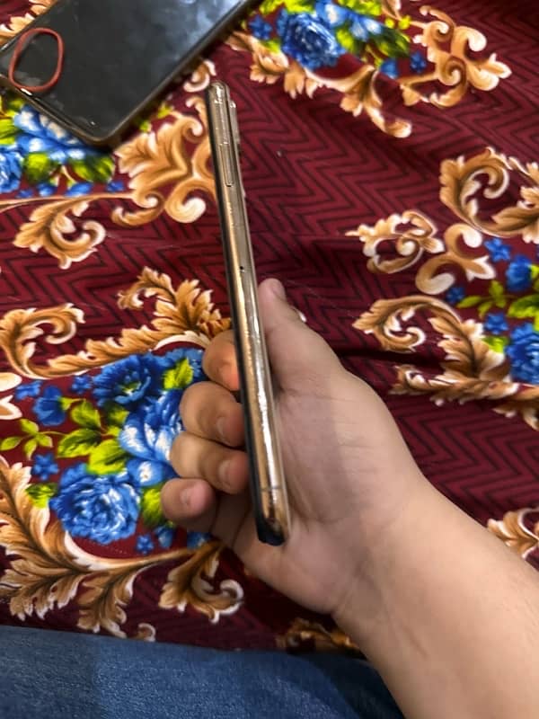 IPHONE XS MAX DUAL SIM PTA APPROVED 256GB GOLD WITHOUT PANEL 2